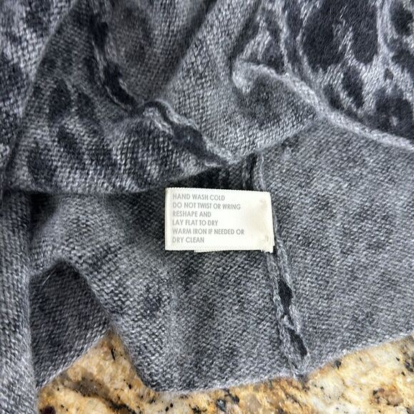 White + Warren Leopard Print Cashmere Open Front Cardigan Sweater Size S - Picture 7 of 10
